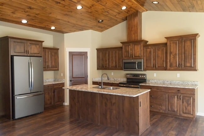 Building Photo - 1722 Brambling Brae Ln