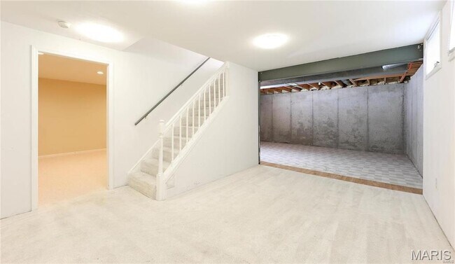 Building Photo - 226 Cheval Square Dr