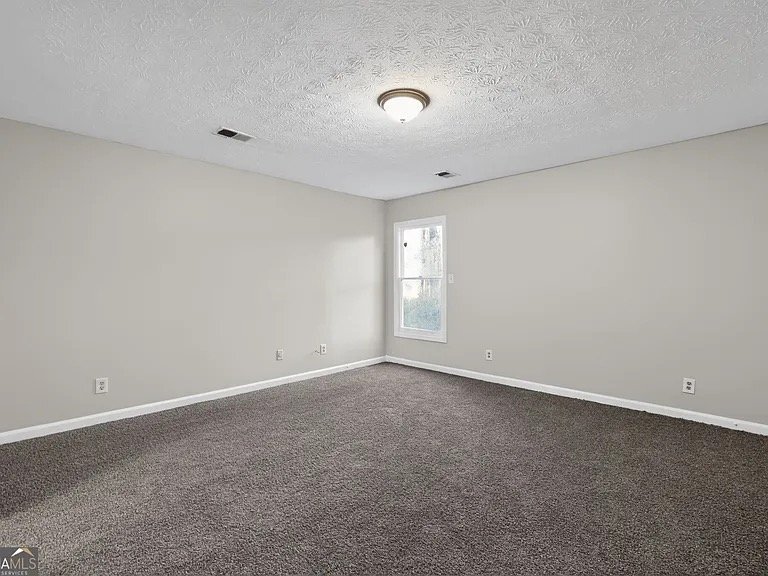 Building Photo - 1009 Salisbury Trail