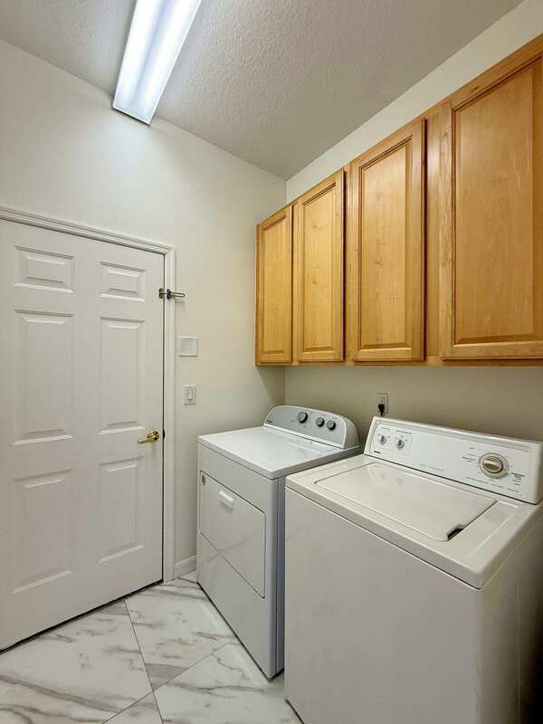 Building Photo - 9512 Greenpointe Dr