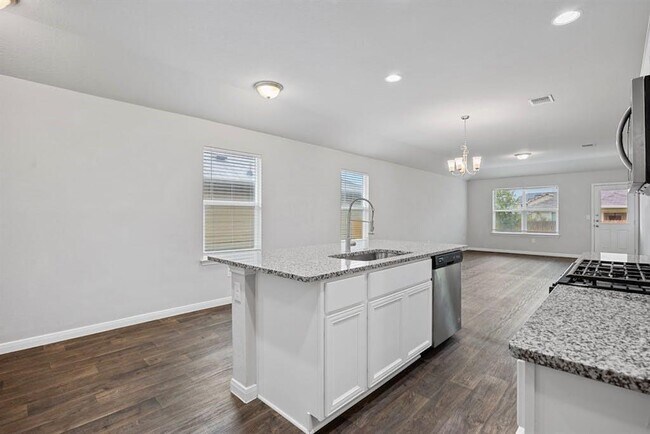 Building Photo - 14006 Macquarie Dr