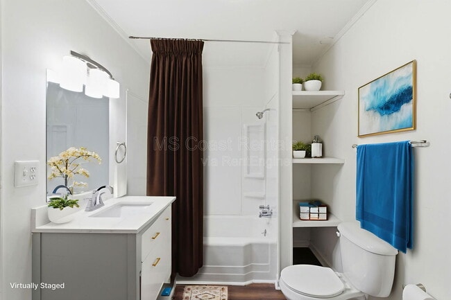 Building Photo - 20 Martha Ave