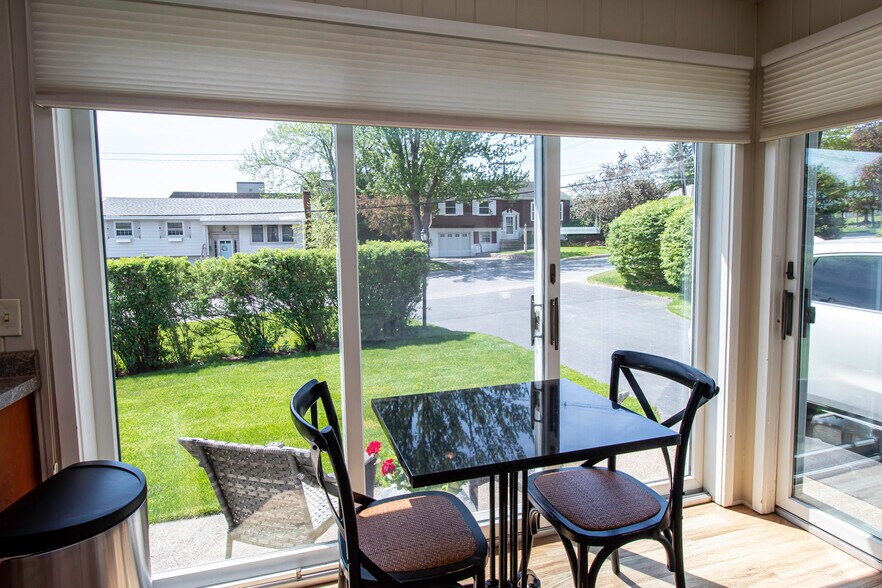 Building Photo - 40 Leonard Ave