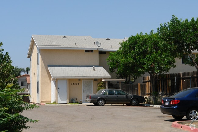 Primary Photo - 12356 Parkside St