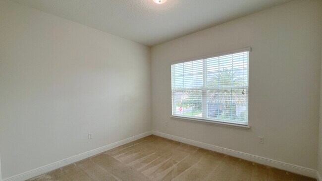 Building Photo - 8559 Crescendo Ave