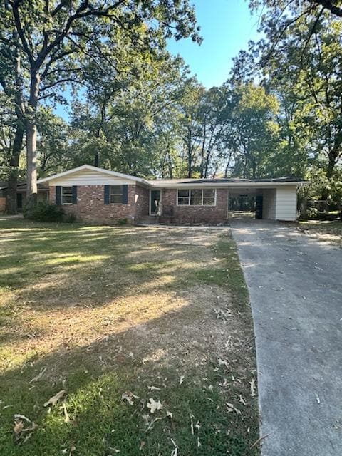 Building Photo - 201 Hiawatha Dr