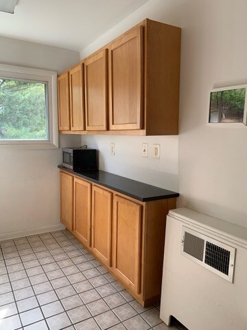 Building Photo - 1390 Bryant St NE