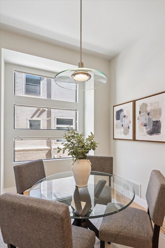 Building Photo - 2900 Inca St