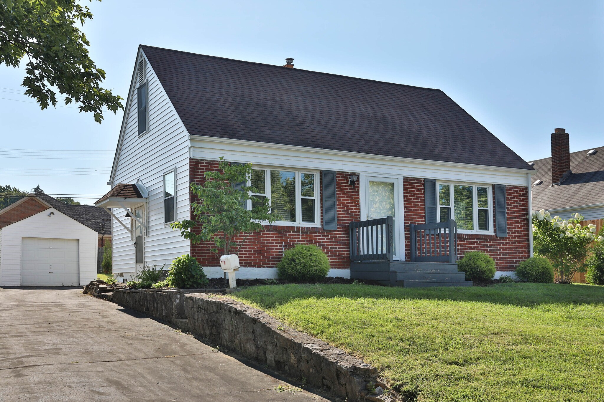 Building Photo - 5586 Emerson Ave