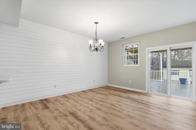 Building Photo - 5534 Franklin Blvd