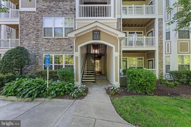 Building Photo - 503 Sunset View Terrace SE