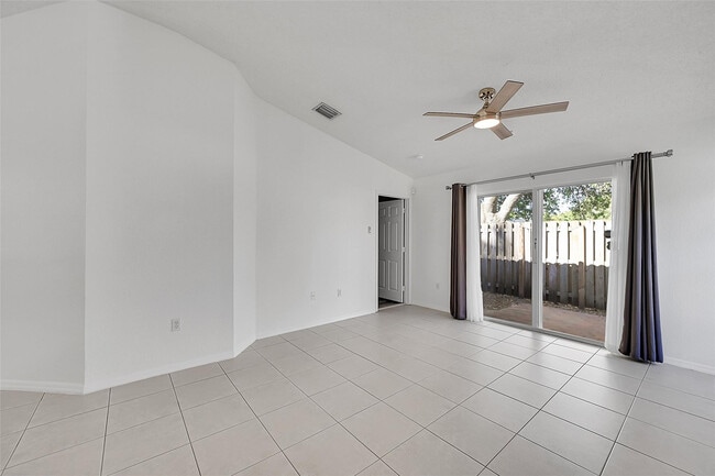 Building Photo - 5361 NW 90th Ave