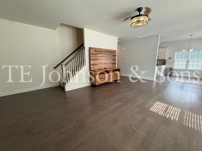 Building Photo - 2925 Grassy Knoll Cir