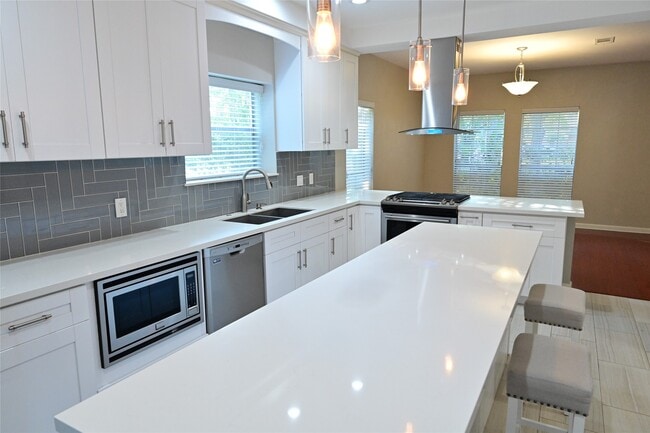 Building Photo - 2339 Bent River Dr