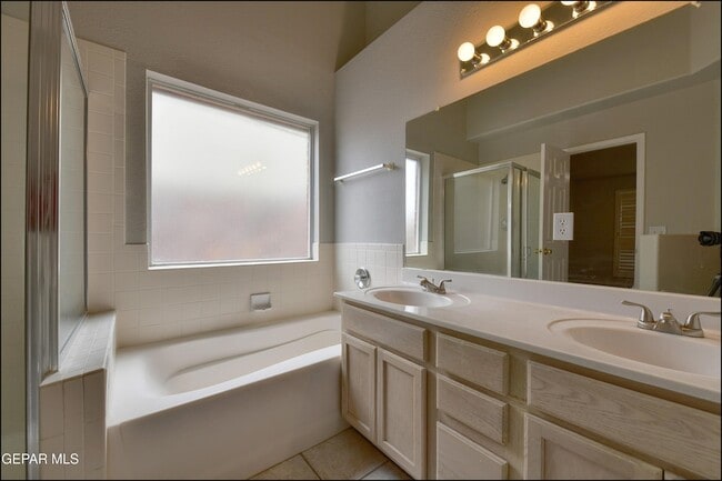 Building Photo - 7089 Black Ridge Dr