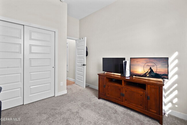 Building Photo - 620 Paseo Modesto Dr