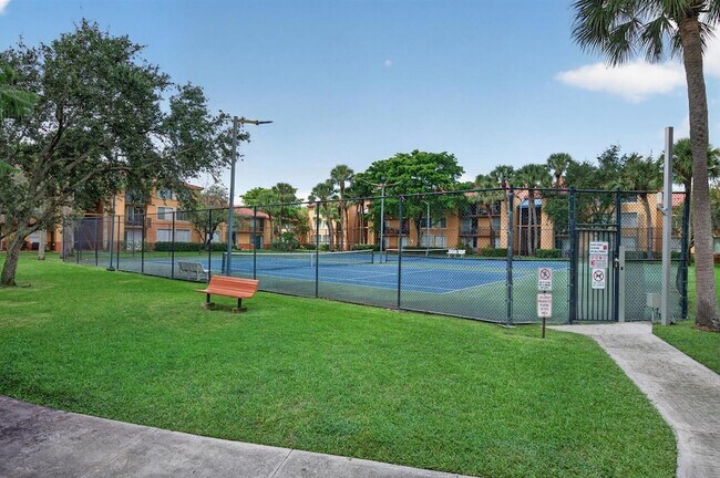 Building Photo - 10765 Cleary Blvd