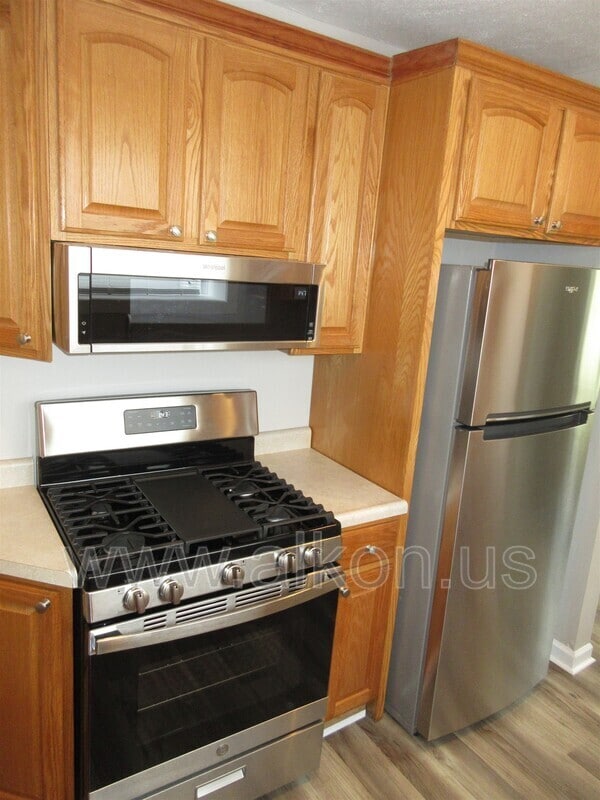 Building Photo - 818 Woodbourne Ave