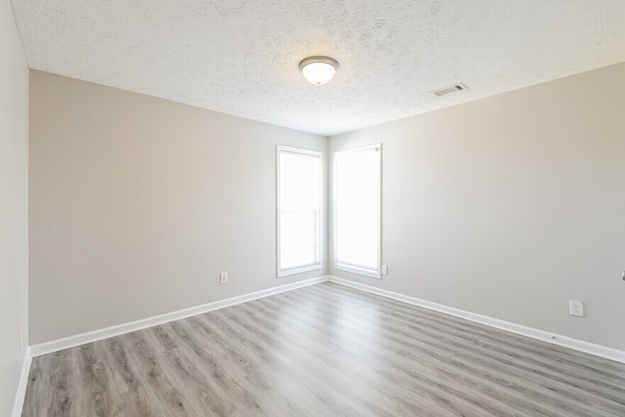 Building Photo - 1035 Paper Creek Dr SE