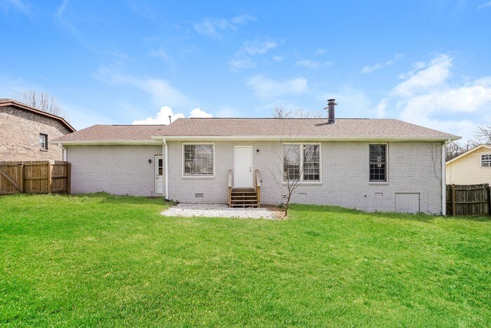 Building Photo - 104 Eldorado Ct