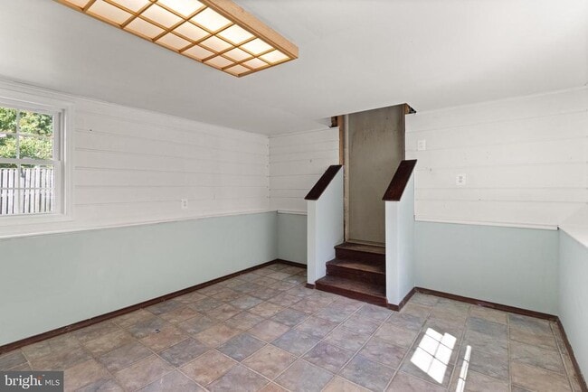 Building Photo - 13730 Marilyn Ct