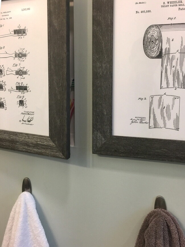 Building Photo - 1738 S Marvin Ave