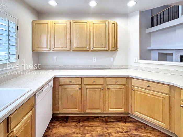 Building Photo - 6249 Trailhead Rd