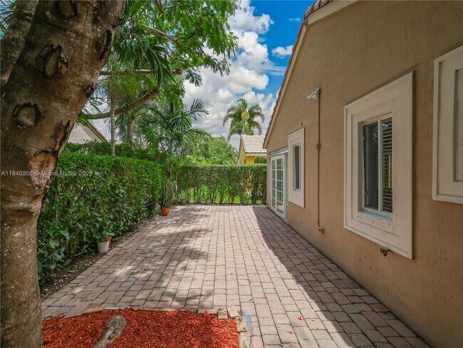 Building Photo - 1509 Canary Island Dr