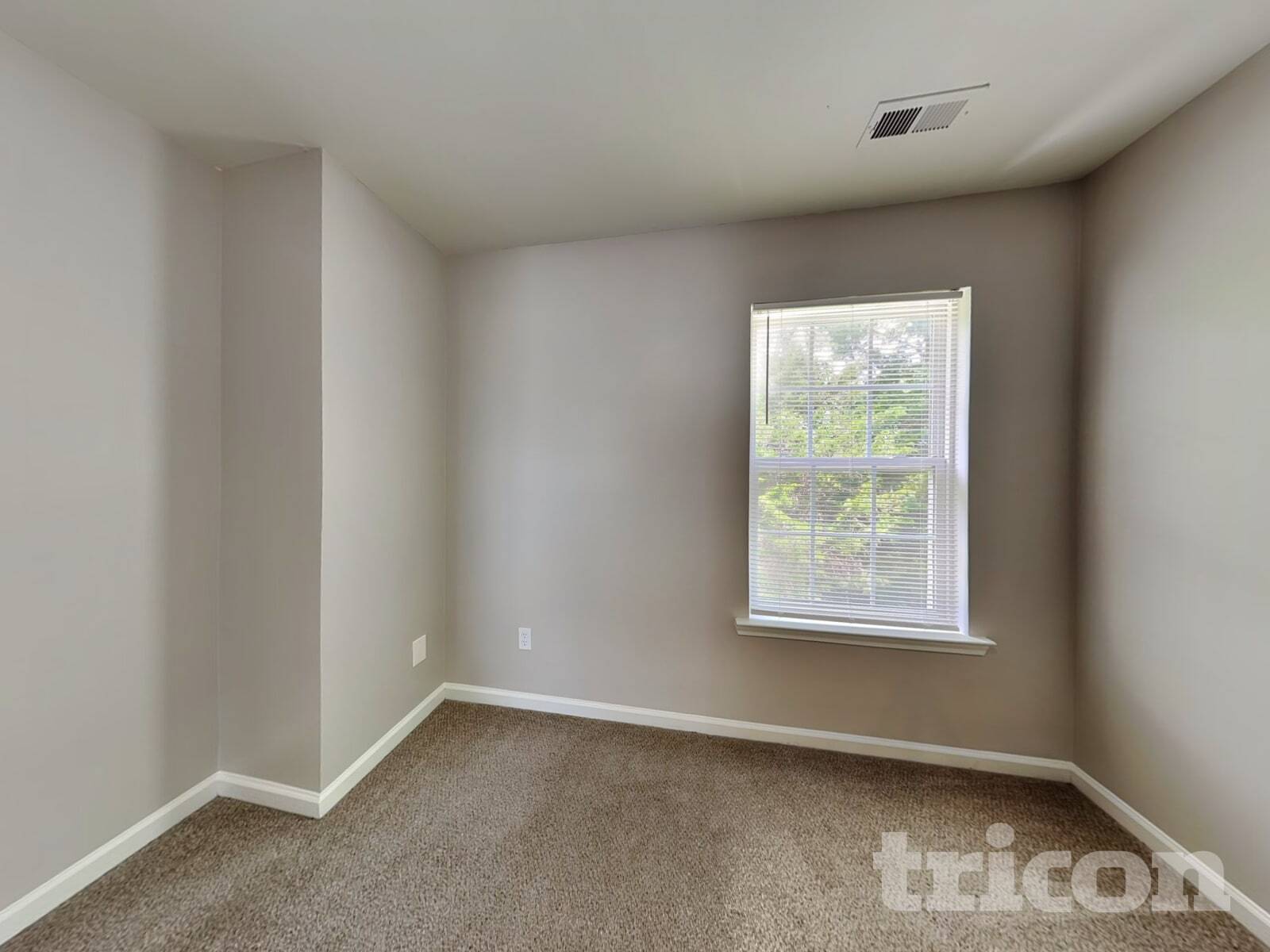 Building Photo - 703 Carly Court