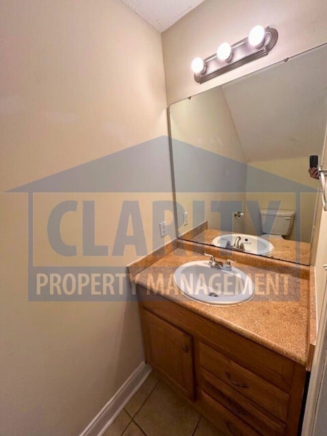 Building Photo - 2209 Old Harrison Pike NW