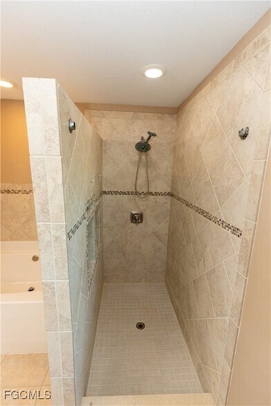 Building Photo - 3073 NW 4th Ave