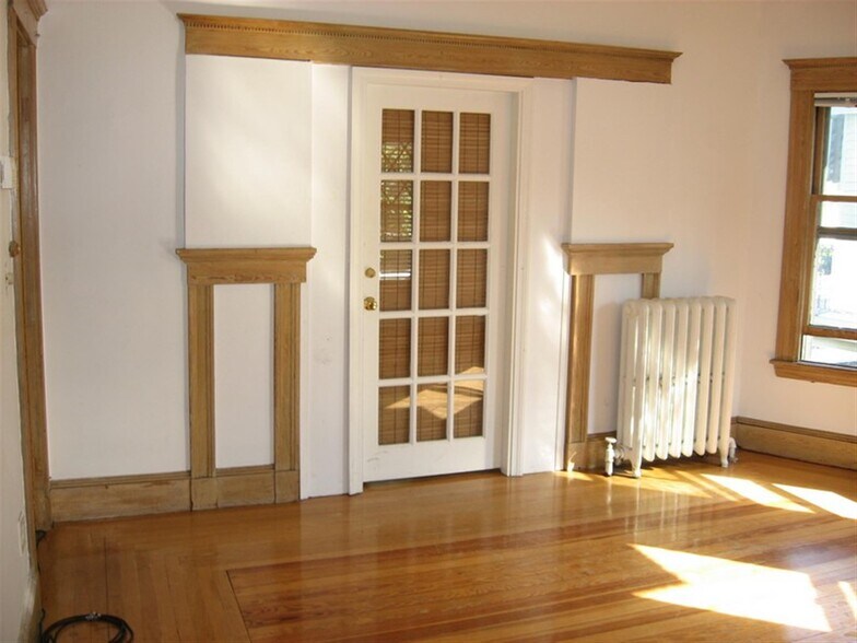 Building Photo - 30 Leonard St