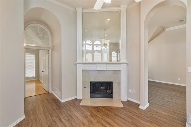 Building Photo - 200 Hawthorne Dr