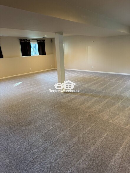 Building Photo - 8026 Stone Haven Dr