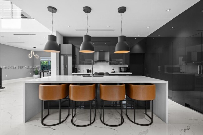 Building Photo - 17900 SW 149th Ave