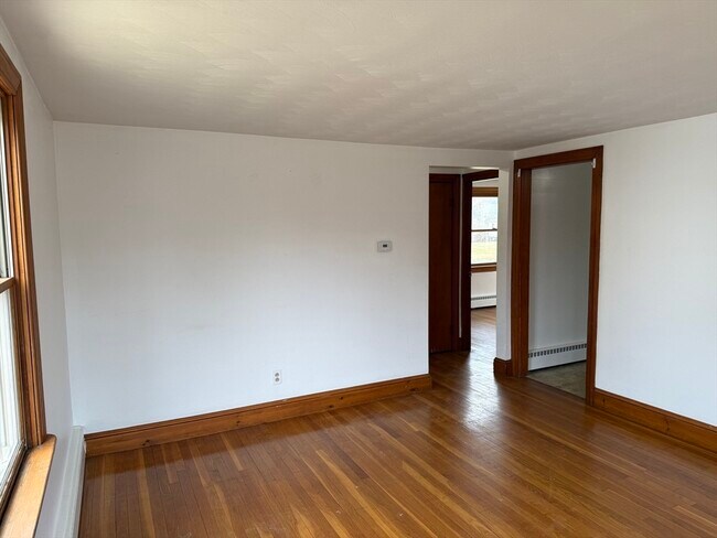 Building Photo - 192 Spring St