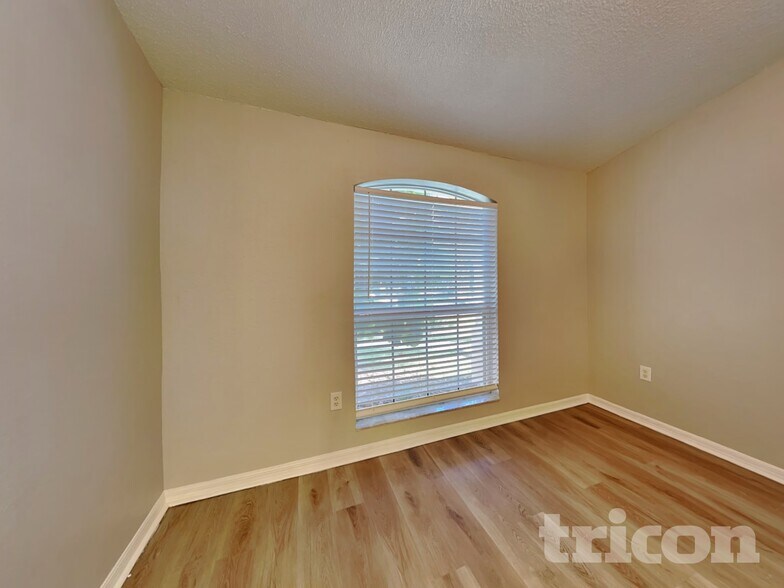 Building Photo - 1387 Laurel Glen Dr