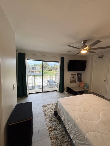 Building Photo - 1017 10th Way