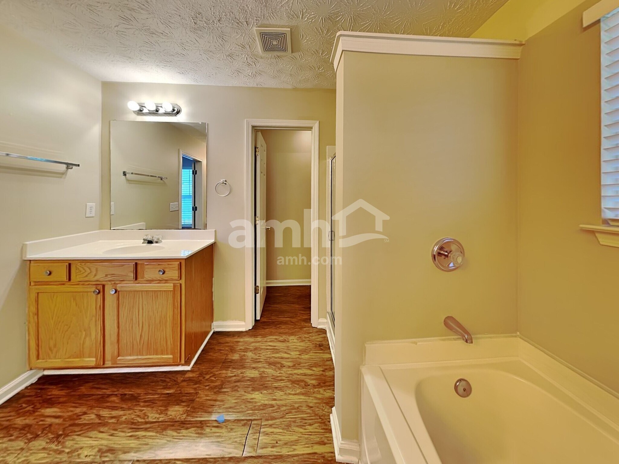 Building Photo - 540 Gables Ct