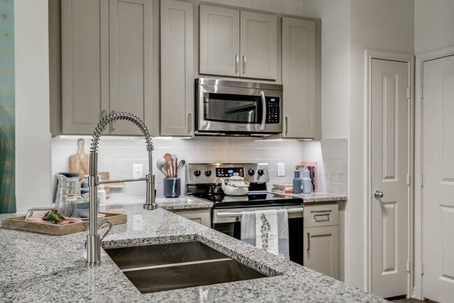 Granite Countertops - Cortland La Villita