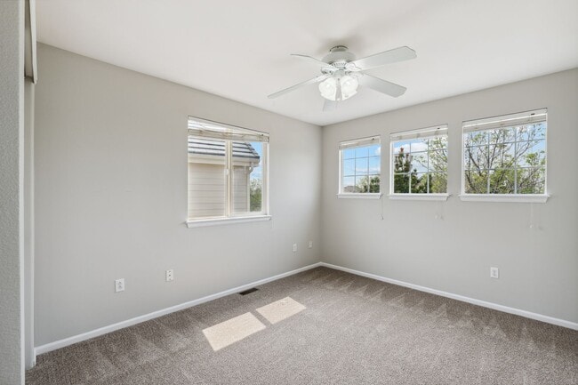 Building Photo - 17380 E Lake Dr
