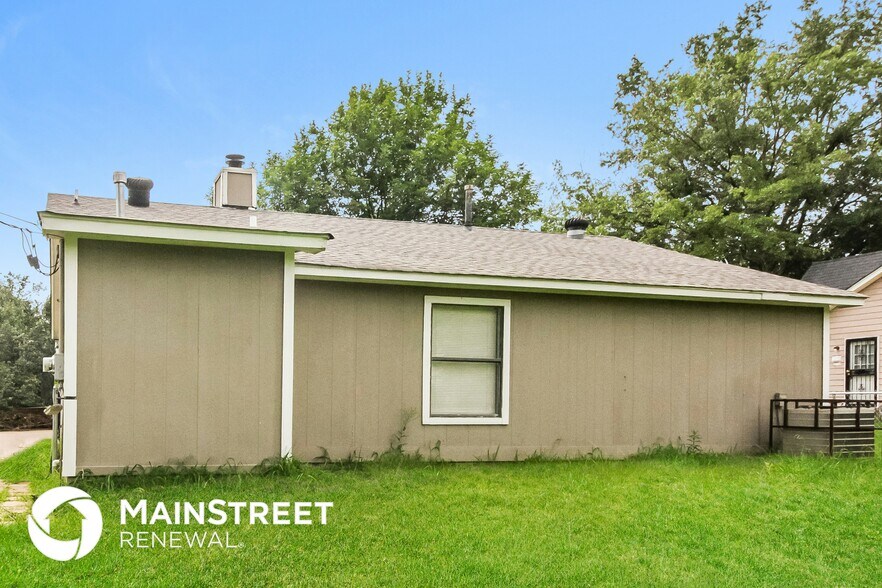 Building Photo - 4354 Rosswood Dr