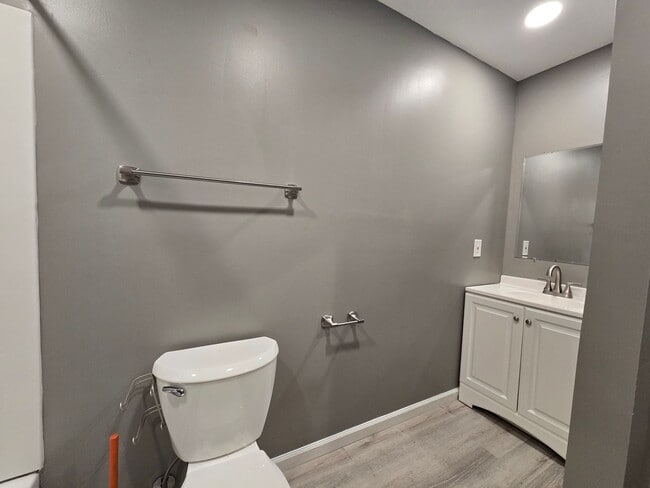 Building Photo - mai920