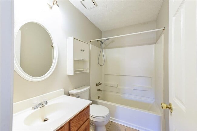 Building Photo - 1135 Laurel Cove Dr