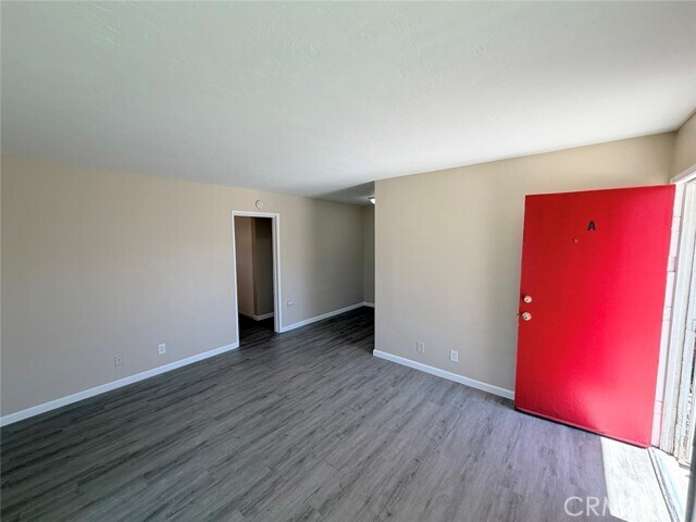 Building Photo - 316 N San Gabriel Ave