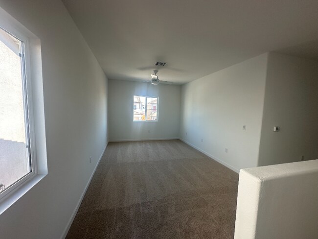 Building Photo - 12320 Verdin Cir