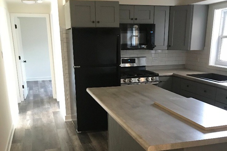 Building Photo - 9647 Pacific Ave