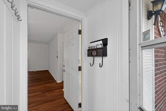 Building Photo - 5219 Montgomery St