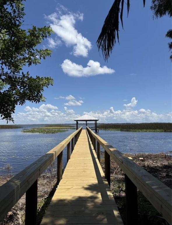 Building Photo - 1617 Birch St