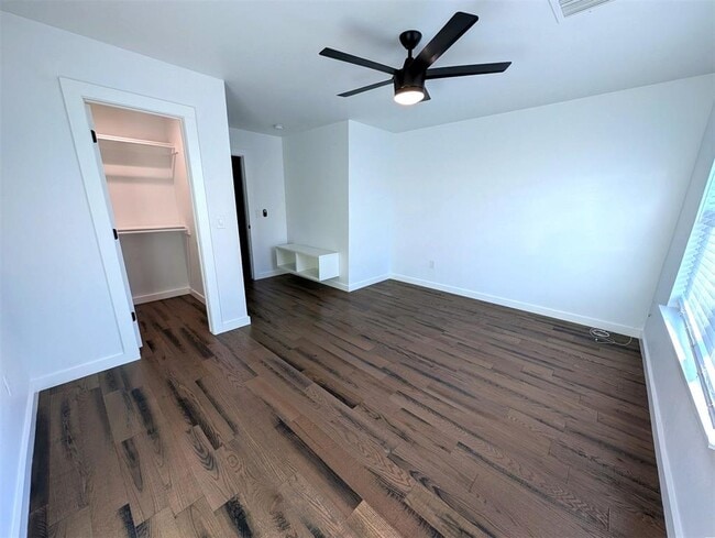 Building Photo - 2446 NW 48th St